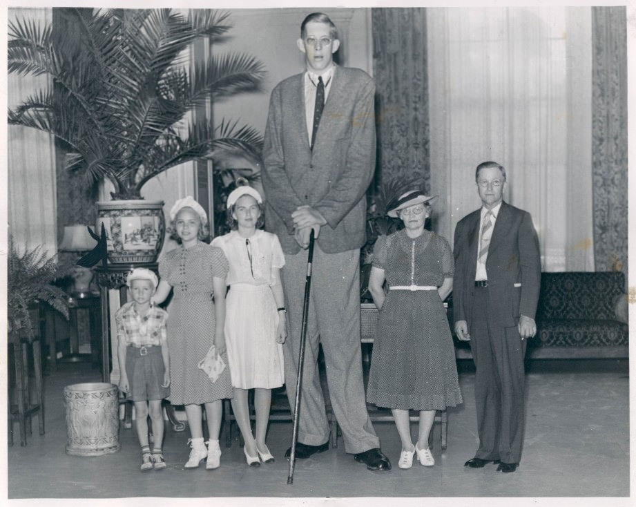 Robert Wadlow and family